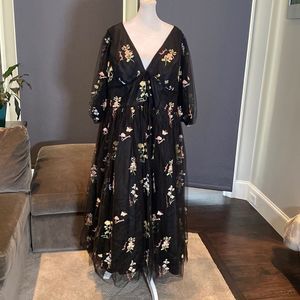 Women’s Black Dress Puffy Sleeves Flowers & Butterflies Prom Party Size 24W NWOT